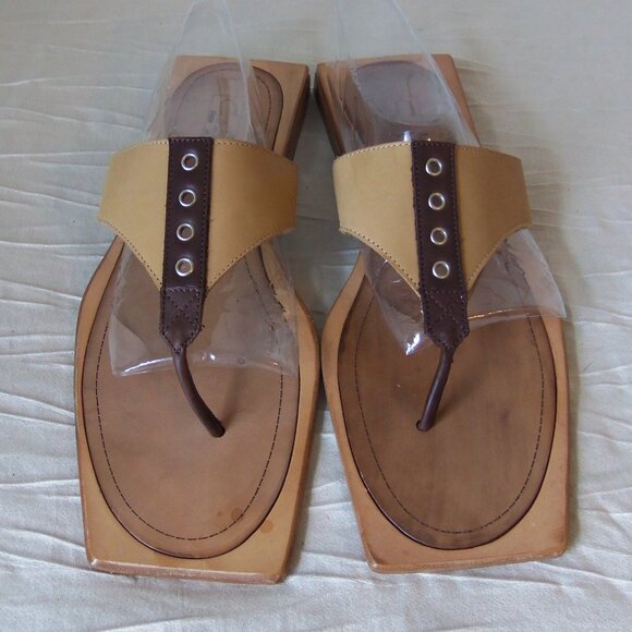 Cobalto Shoes - Cobalto Italian Leather and Wood Thong Sandals sz 40